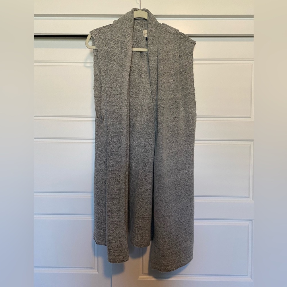 Universal Thread grey vest loose fit